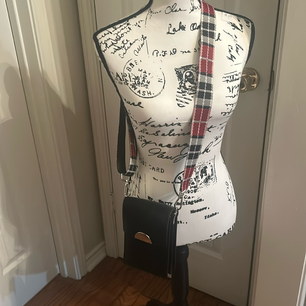 Crossbody purse